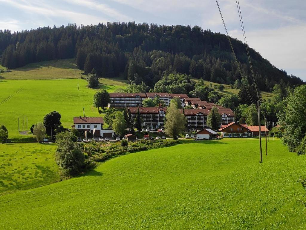 Ferienwohnung Allgaeuglueck Im Ferienpark Oberallgaeu Mit Hallenbad, Sauna, Wlan Миссен-Вильхамс Экстерьер фото
